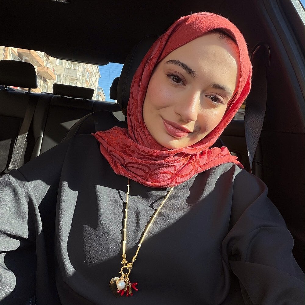 İncili Love Bombing Kolye - 3